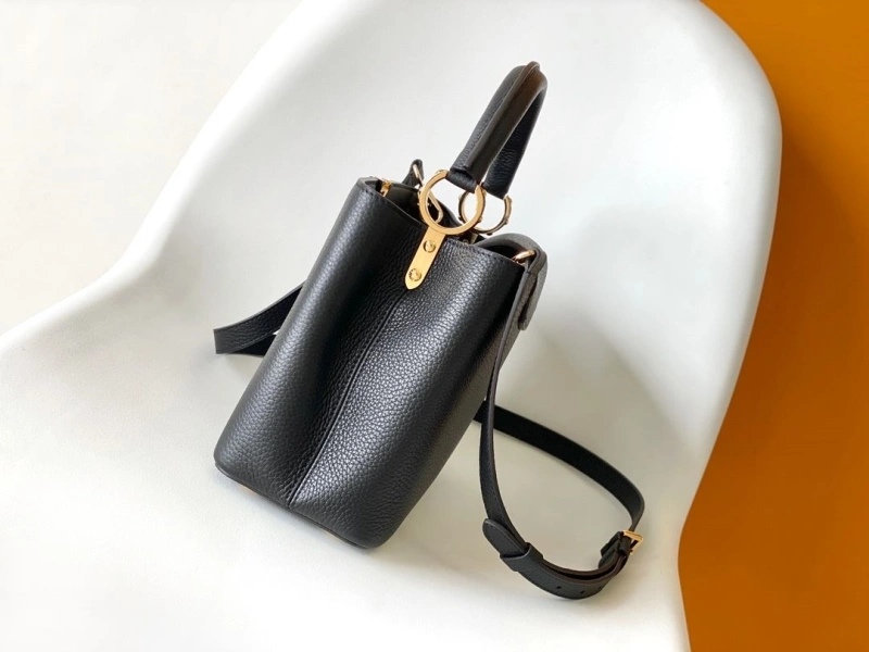 LV Capucines Bags 4233H-0438