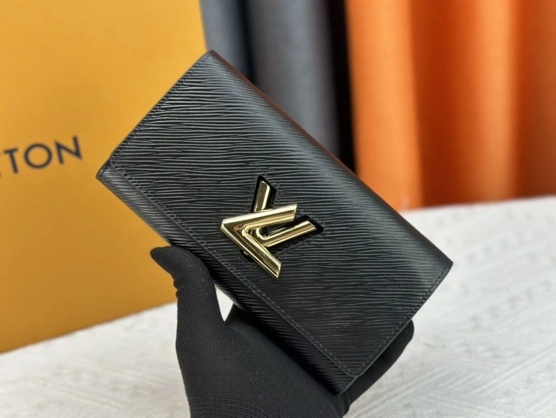 LV Wallets 4233H-0441