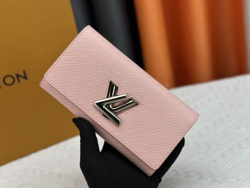 LV Wallets 4233H-0443
