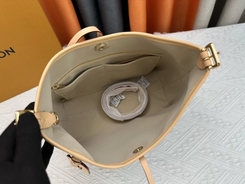 LV Shopping Bags 4233H-0462