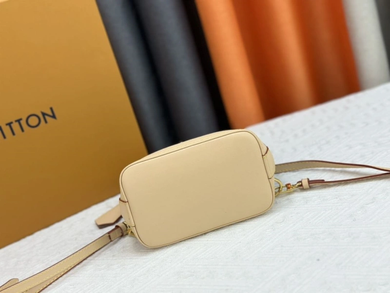 LV Top Handle Bags 4233H-0466