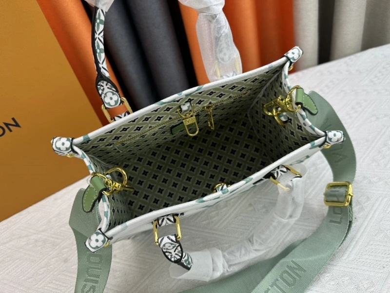 LV Shopping Bags 4233H-0470