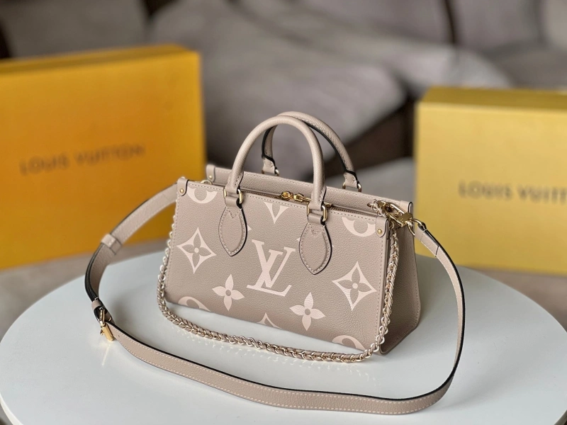 LV Shopping Bags 4233H-0745