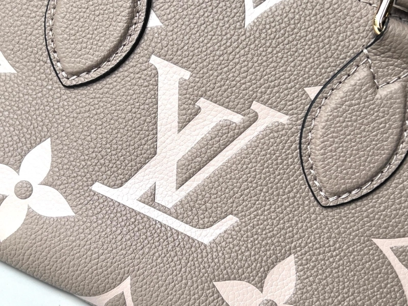 LV Shopping Bags 4233H-0745