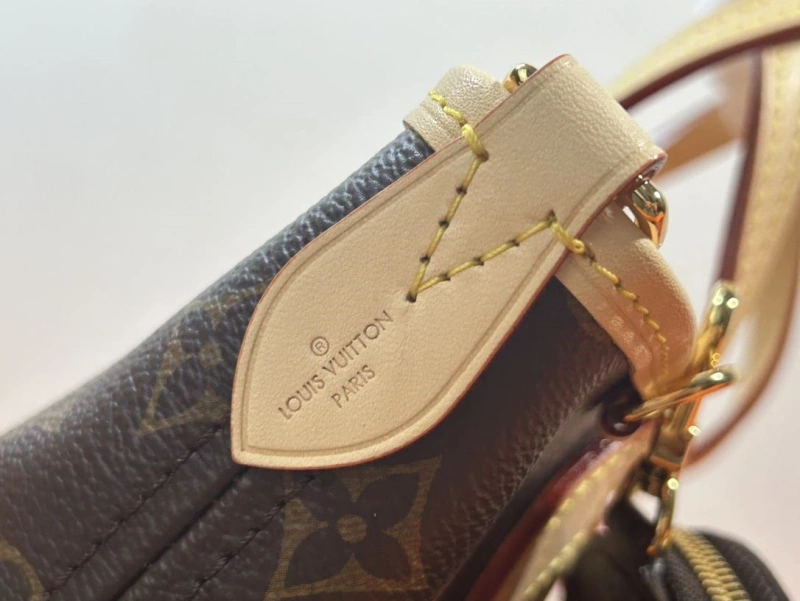 LV Shopping Bags 4233H-0751