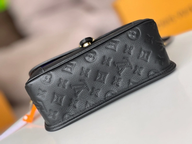 LV Satchel bags 4233H-0787