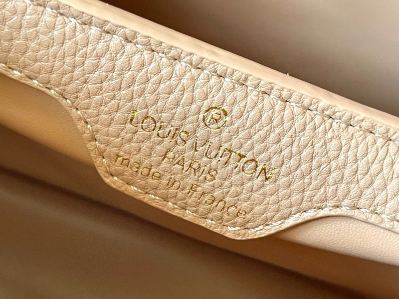 LV Capucines Bags 4233H-0852