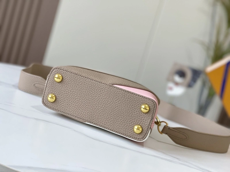 LV Capucines Bags 4233H-0858