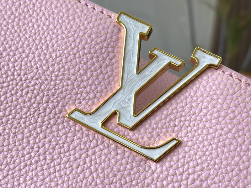 LV Capucines Bags 4233H-0884