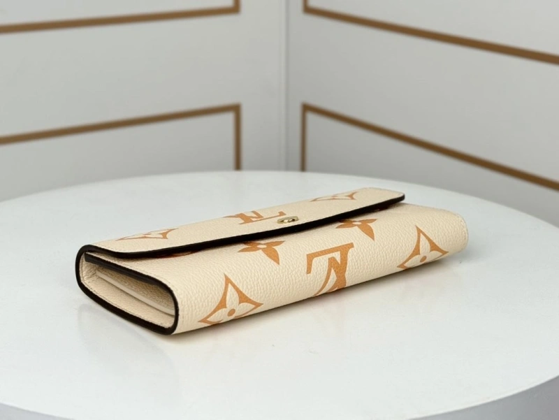 LV Wallets 4233H-0934