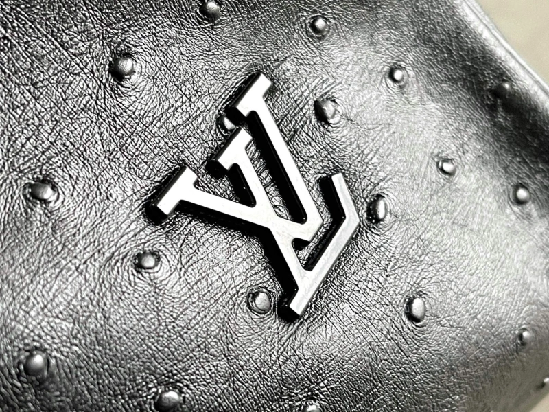 LV Travel Bags 4233H-1082