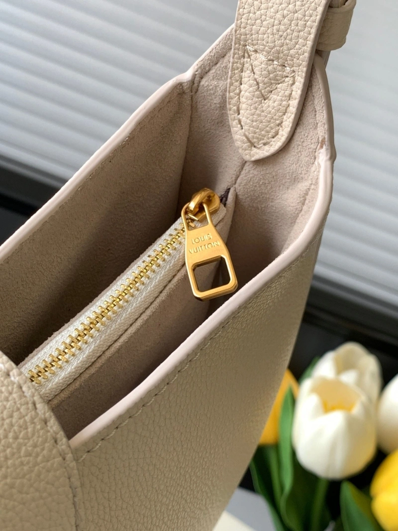 LV Top Handle Bags 4233H-1180