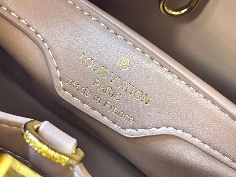 LV Capucines Bags 4233H-1208