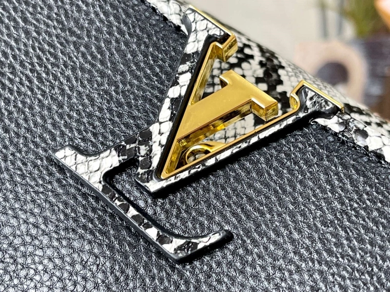 LV Capucines Bags 4233H-1210