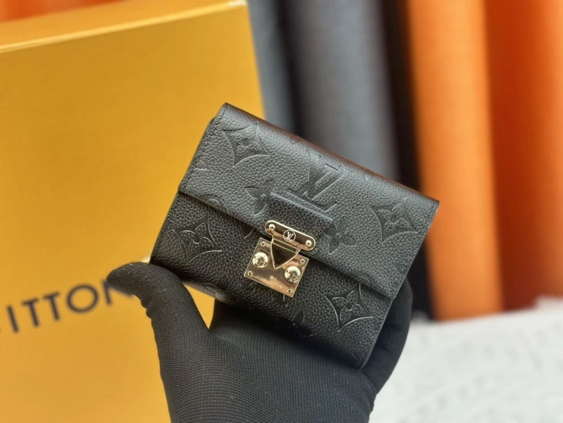 LV Wallets 4233H-1321