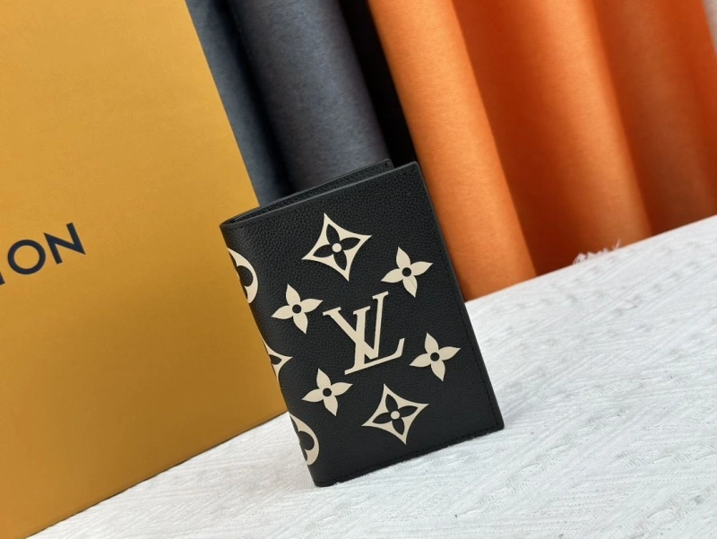 LV Wallets 4233H-1341
