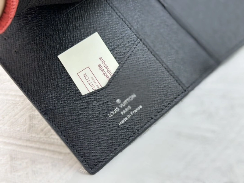LV Wallets 4233H-1343