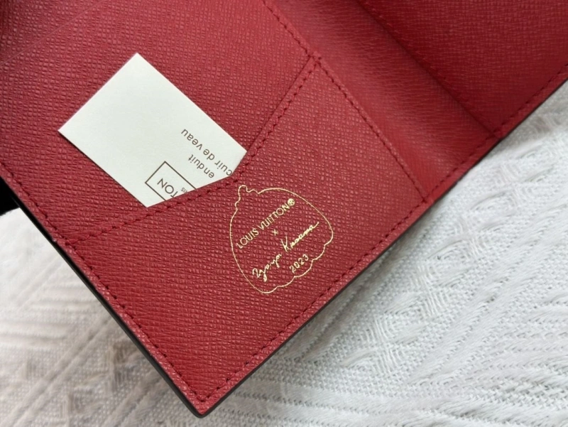 LV Wallets 4233H-1345