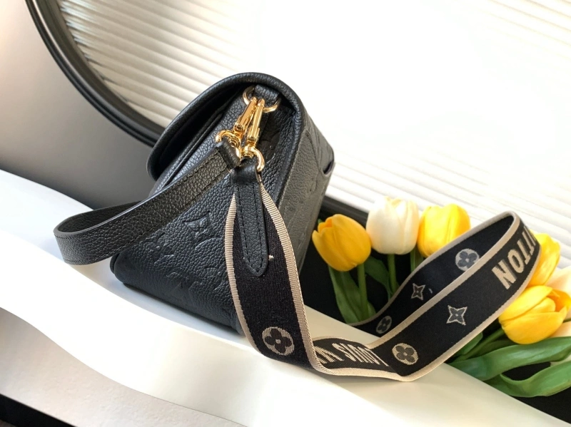 LV Satchel bags 4233H-1475