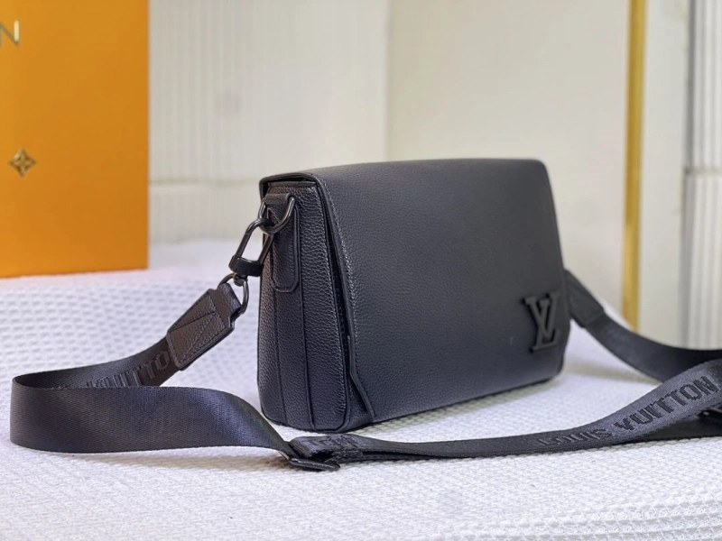 LV Satchel bags 4233H-1495