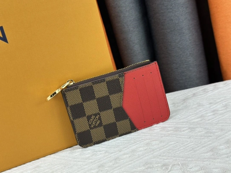 LV Wallets 4233H-1525