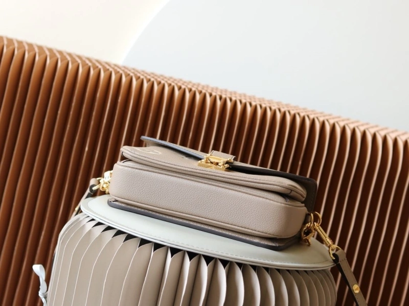 LV Satchel bags 4233H-1568