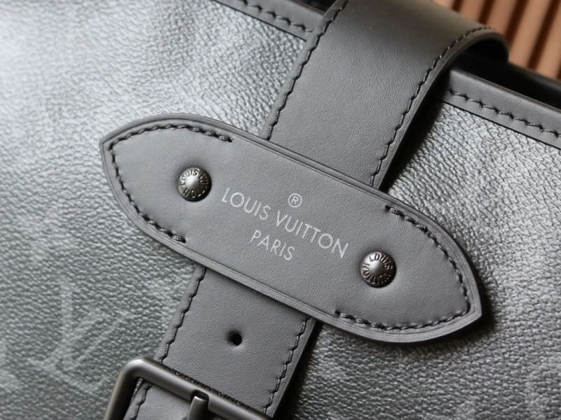 LV Mens Briefcases 4233H-1586