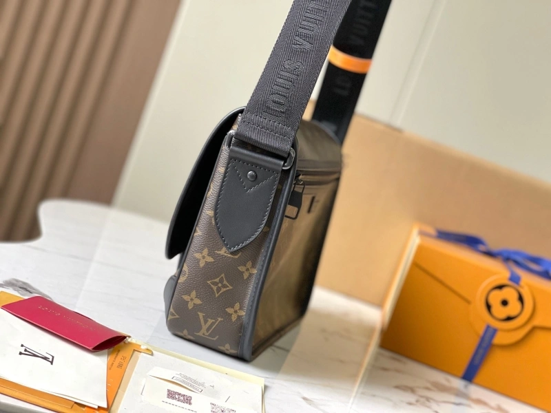 LV Satchel bags 4233H-1709