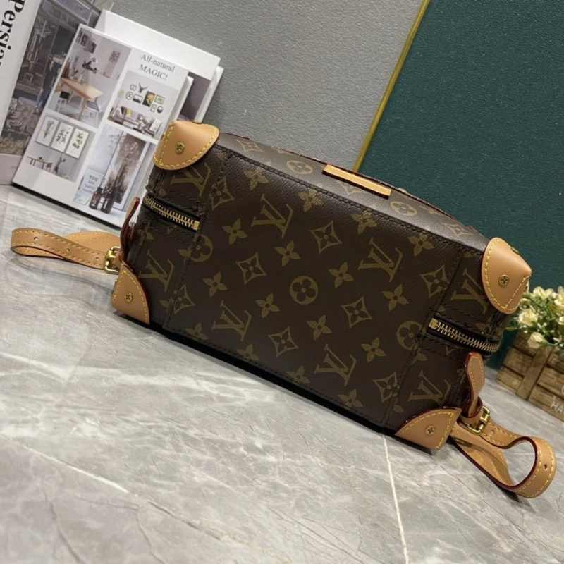 LV Backpacks 4233H-1925