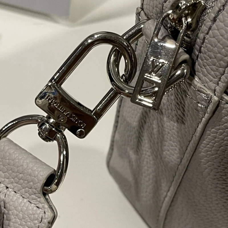 LV Satchel bags 4233H-1960