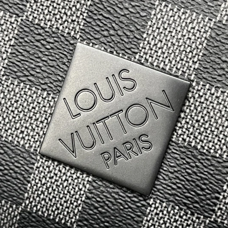 LV Travel Bags 4233H-2004