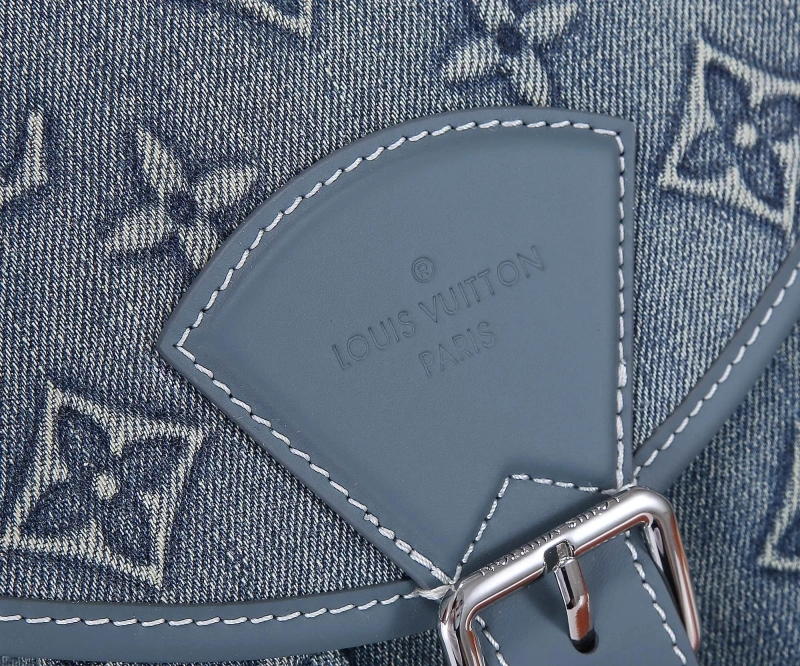 LV Backpacks 4233H-2146