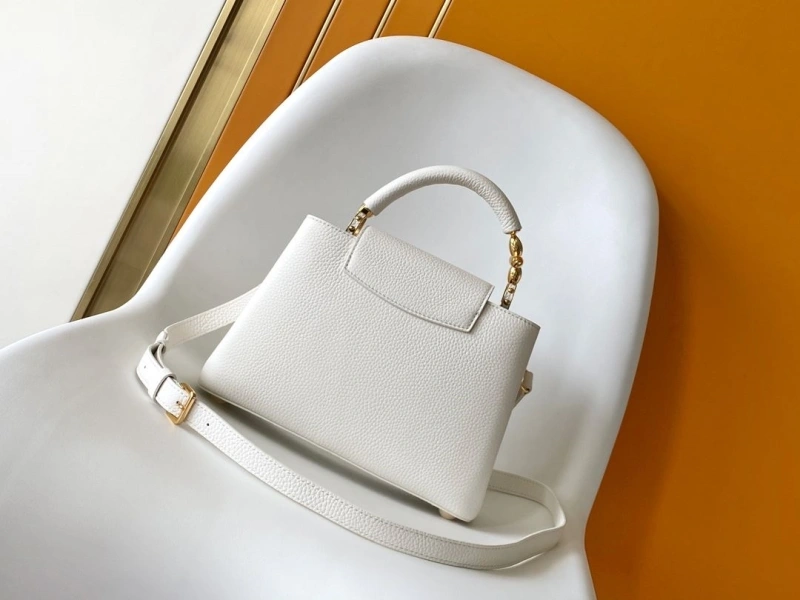 LV Capucines Bags 4233H-2226