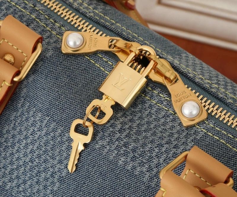 LV Travel Bags 4233H-2288