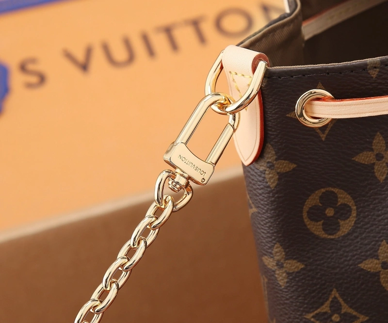 LV Backpacks 4233H-2298