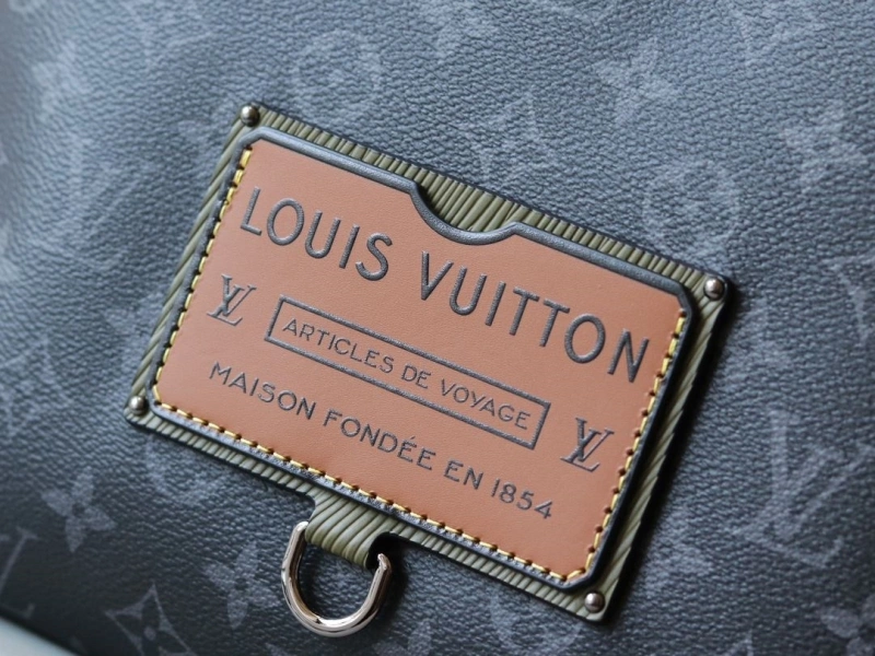LV Backpacks 4233H-2366