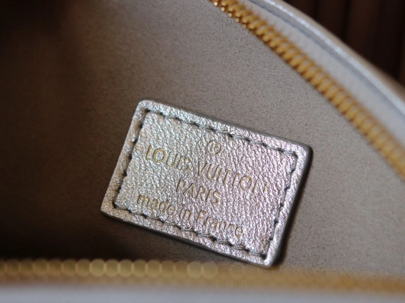 LV Satchel bags 4233H-2376