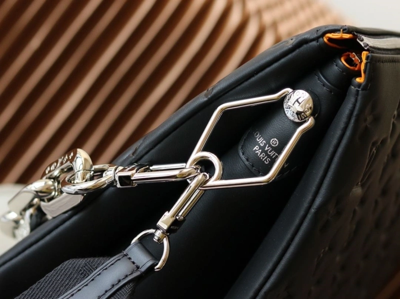 LV Satchel bags 4233H-2420