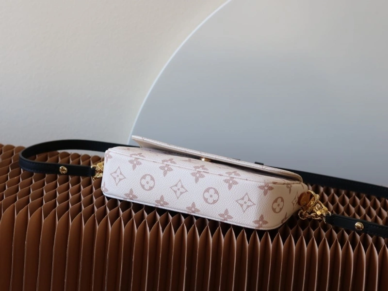 LV Satchel bags 4233H-2498
