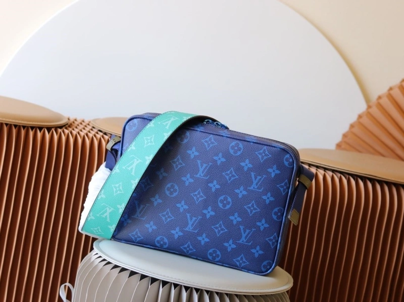 LV Satchel bags 4233H-2508