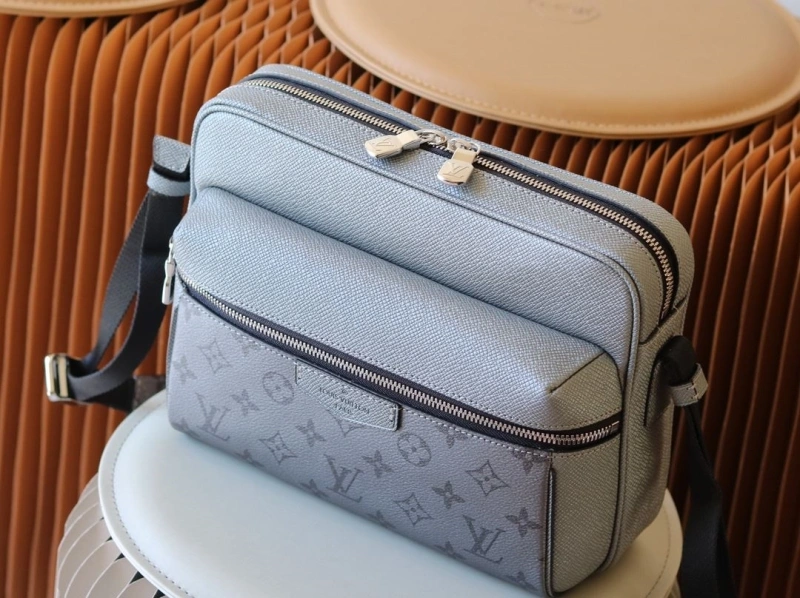 LV Satchel bags 4233H-2509