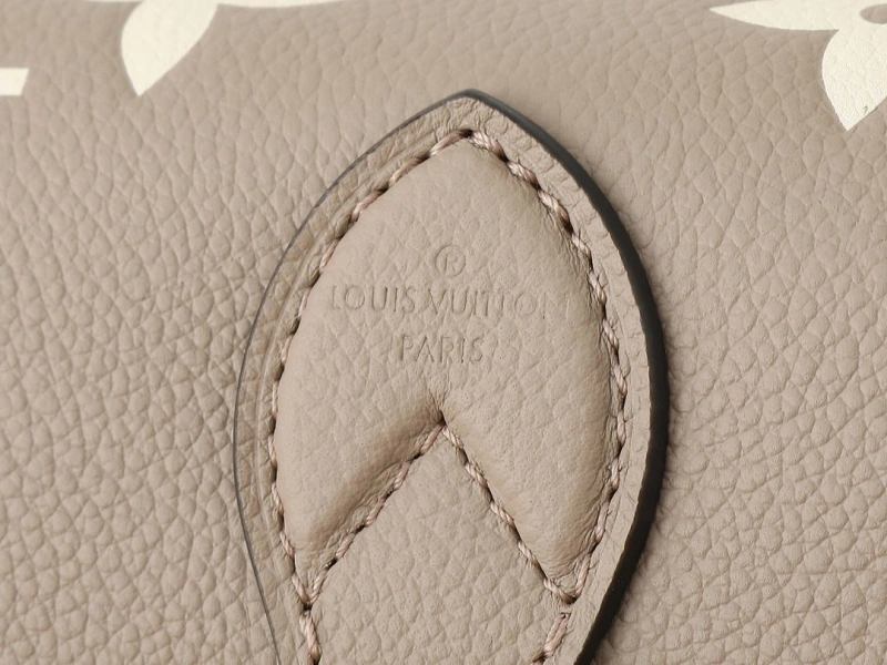 LV Satchel bags 4233H-2579