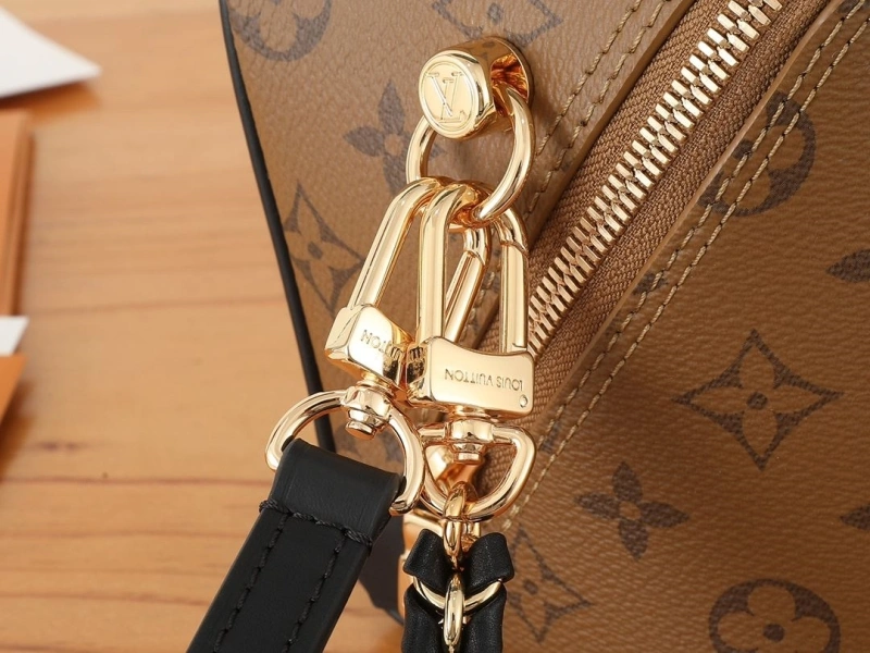 LV Box Bags 4233H-2586