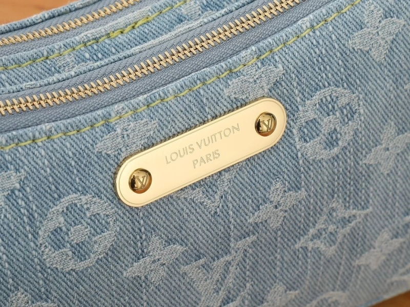 LV Satchel bags 4233H-2591