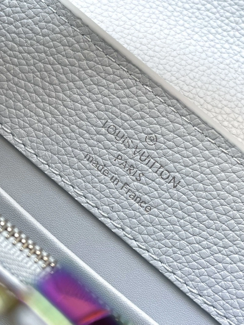 LV Capucines Bags 4286A-0011