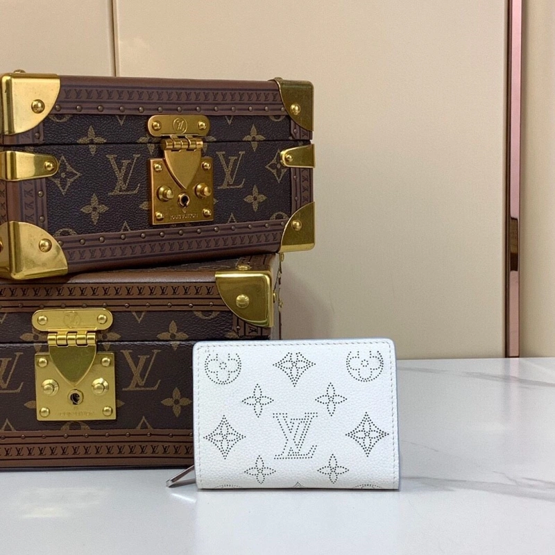 LV Wallets 4286A-0101