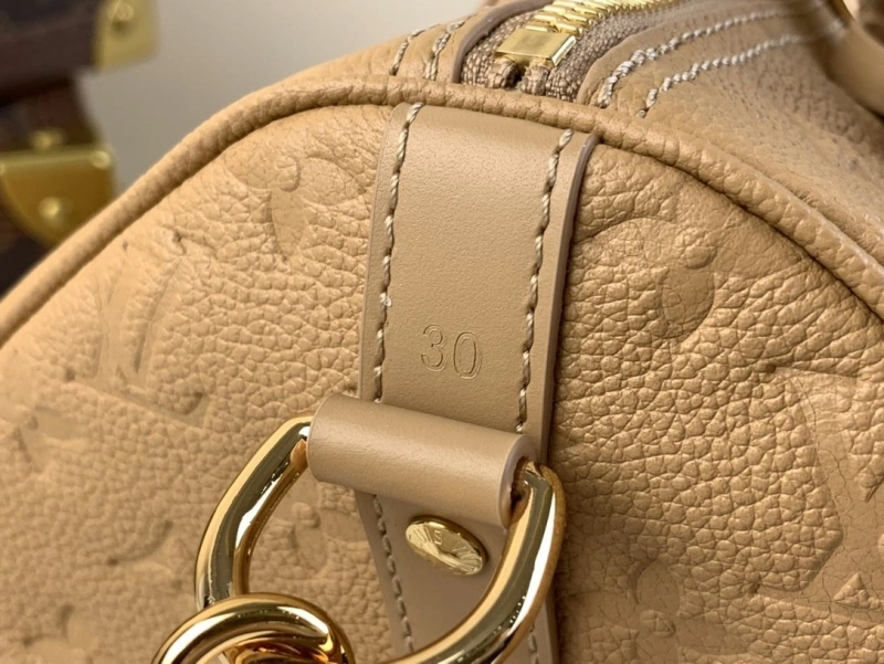 LV Travel Bags 4286A-0106