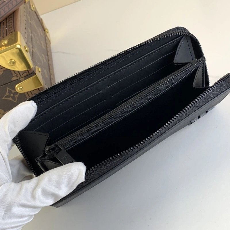 LV Wallets 4286A-0112