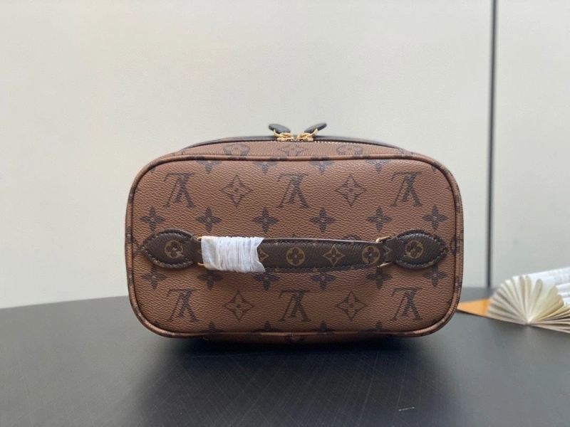 LV Cosmetic Bags 4286A-0172