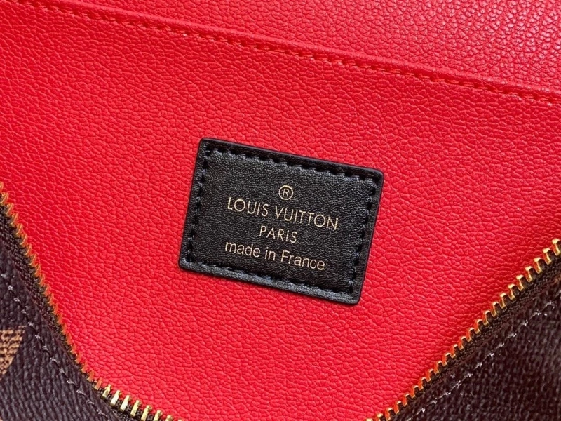 LV Cosmetic Bags 4286A-0172